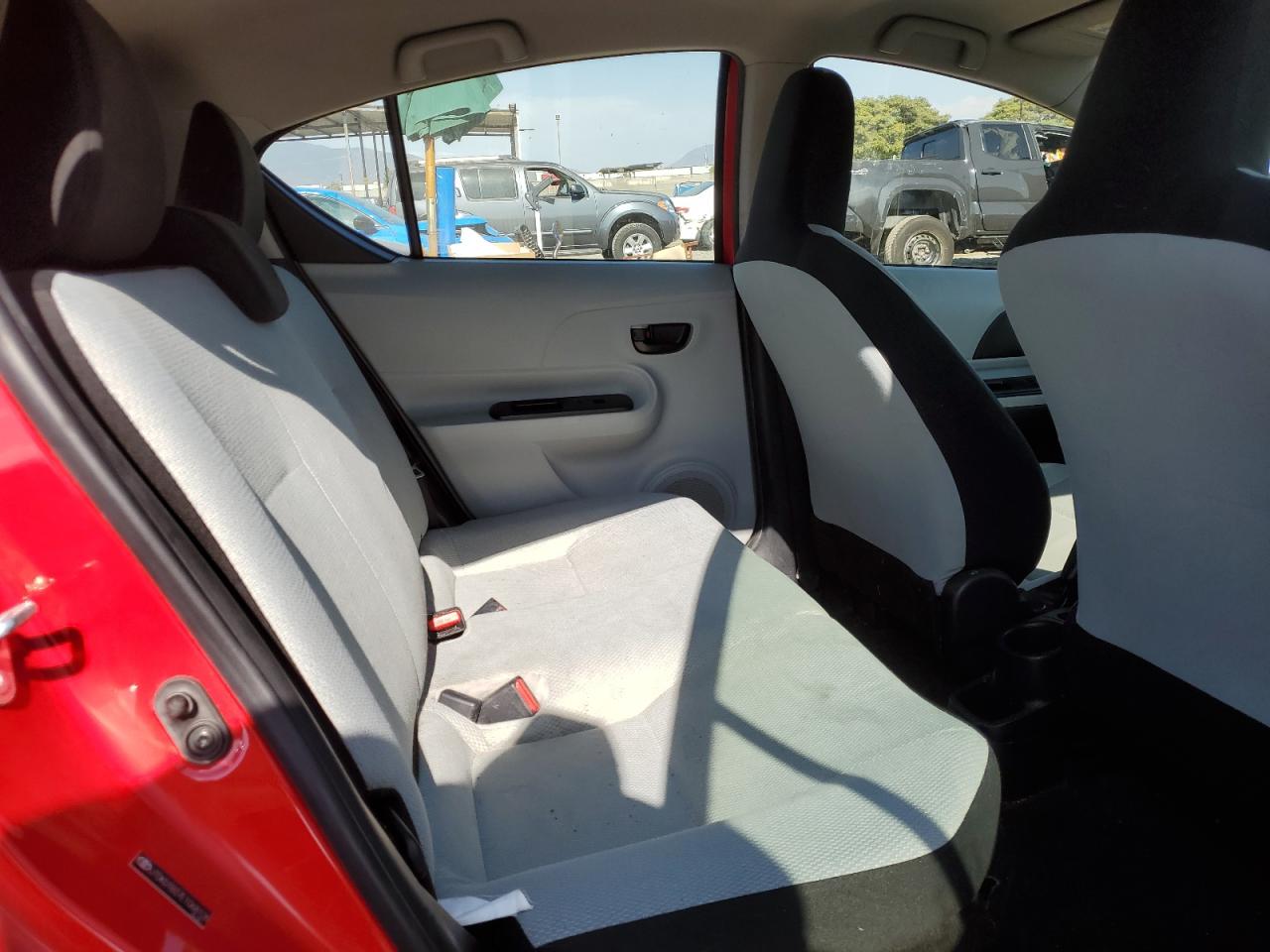 2014 Toyota Prius C VIN: JTDKDTB37E1068108 Lot: 65634305