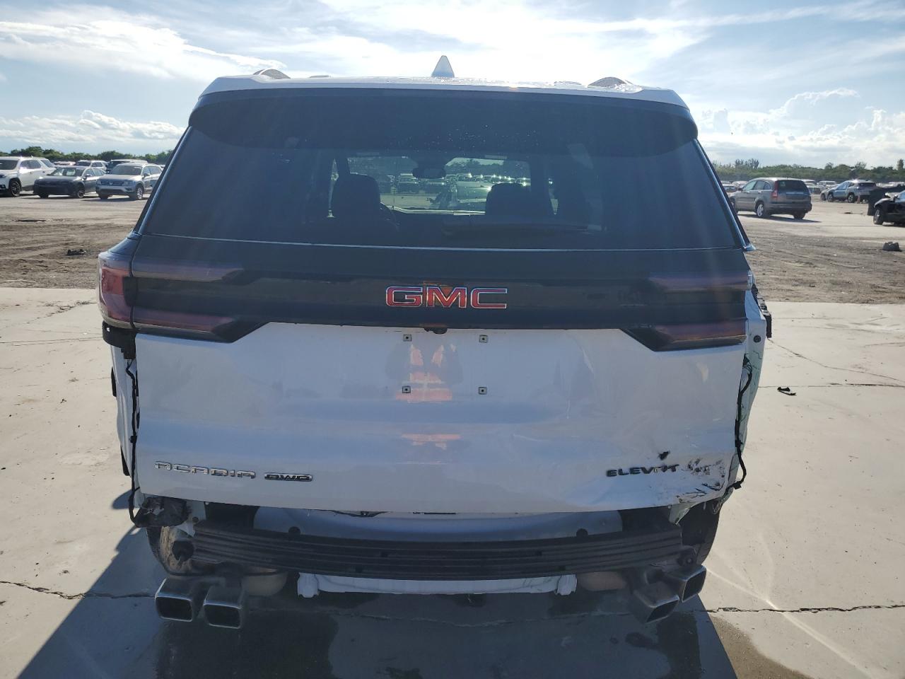 1gkennks6rj187257 1GKENNKS6RJ187257 2024 GMC Acadia Uplevel