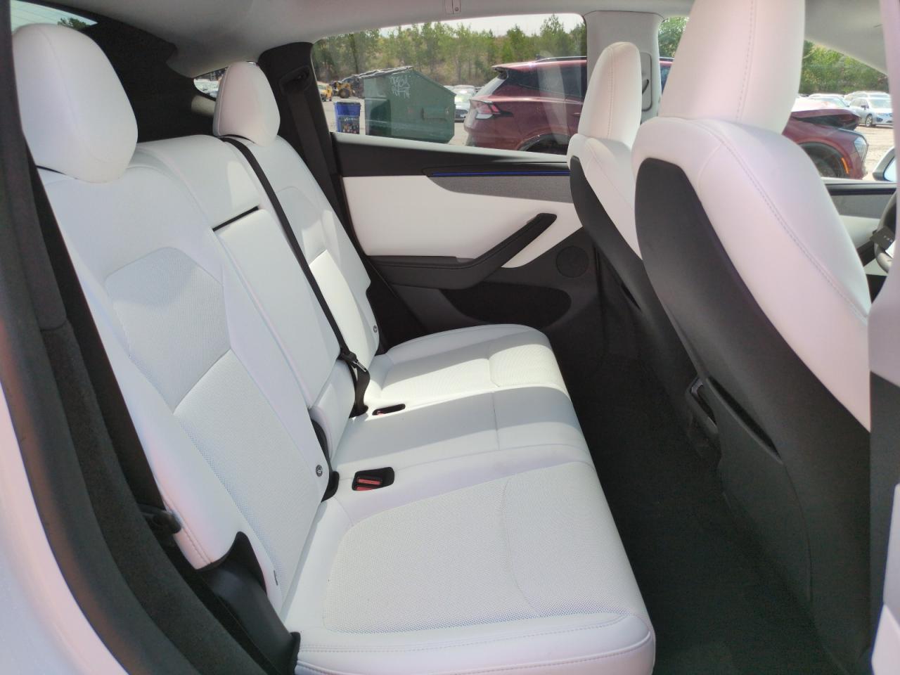 2026 Tesla Model Y VIN: 7SAYGDEE0TA438498 Lot: 65991225