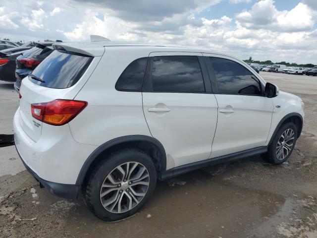  MITSUBISHI OUTLANDER 2017 Белы