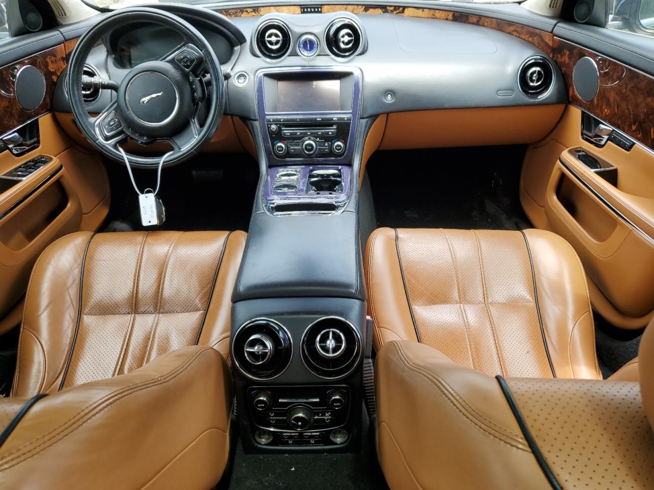 2011 Jaguar Xjl VIN: SAJWA2GB4BLV05648 Lot: 63400135