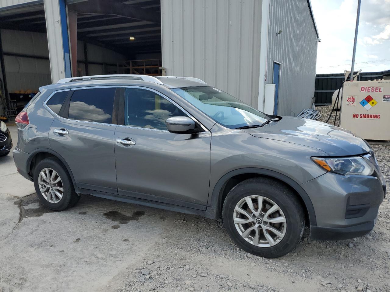 KNMAT2MT3JP545663 NISSAN ROGUE 2018