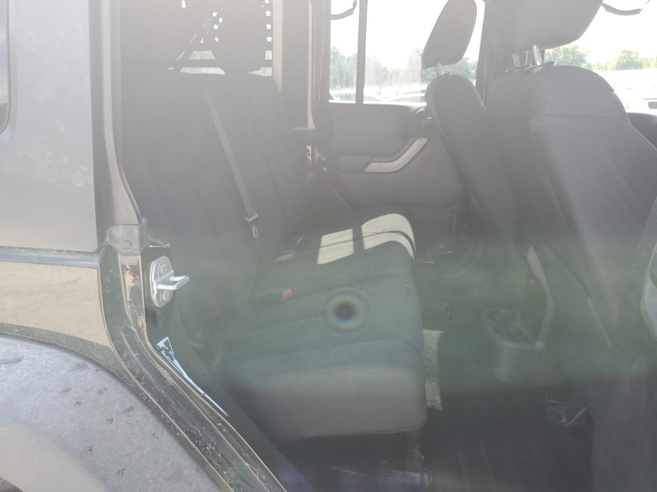 2015 Jeep Wrangler Unlimited Sport VIN: 1C4BJWDG1FL745377 Lot: 62645755