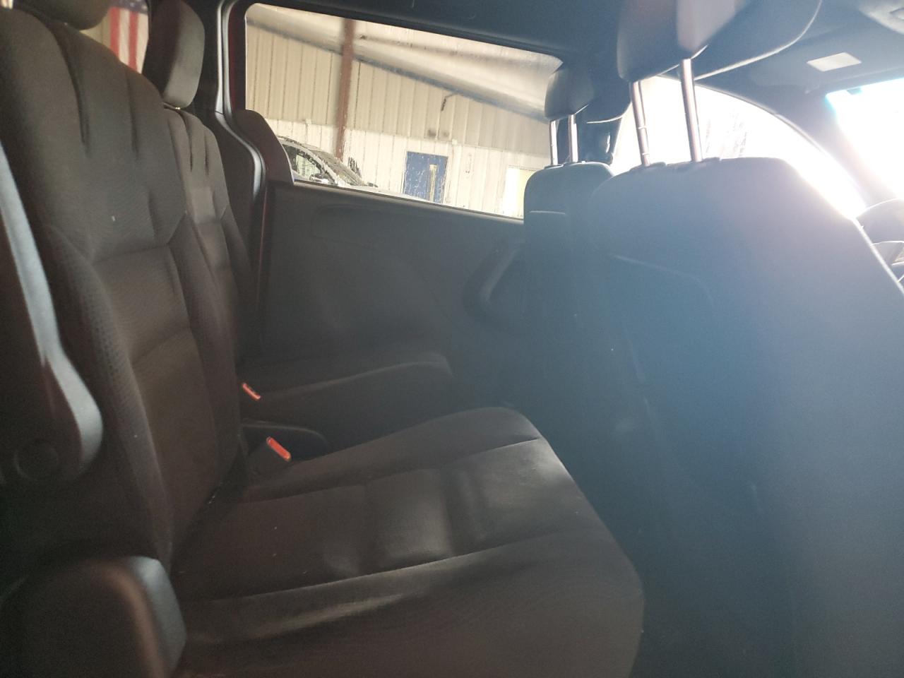 2015 Dodge Grand Caravan Sxt VIN: 2C4RDGCG9FR523335 Lot: 65241675