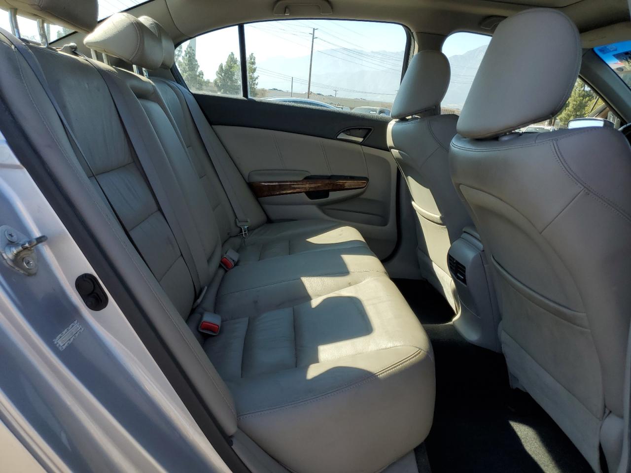 2011 Honda Accord Exl VIN: 1HGCP3F83BA000676 Lot: 66733855