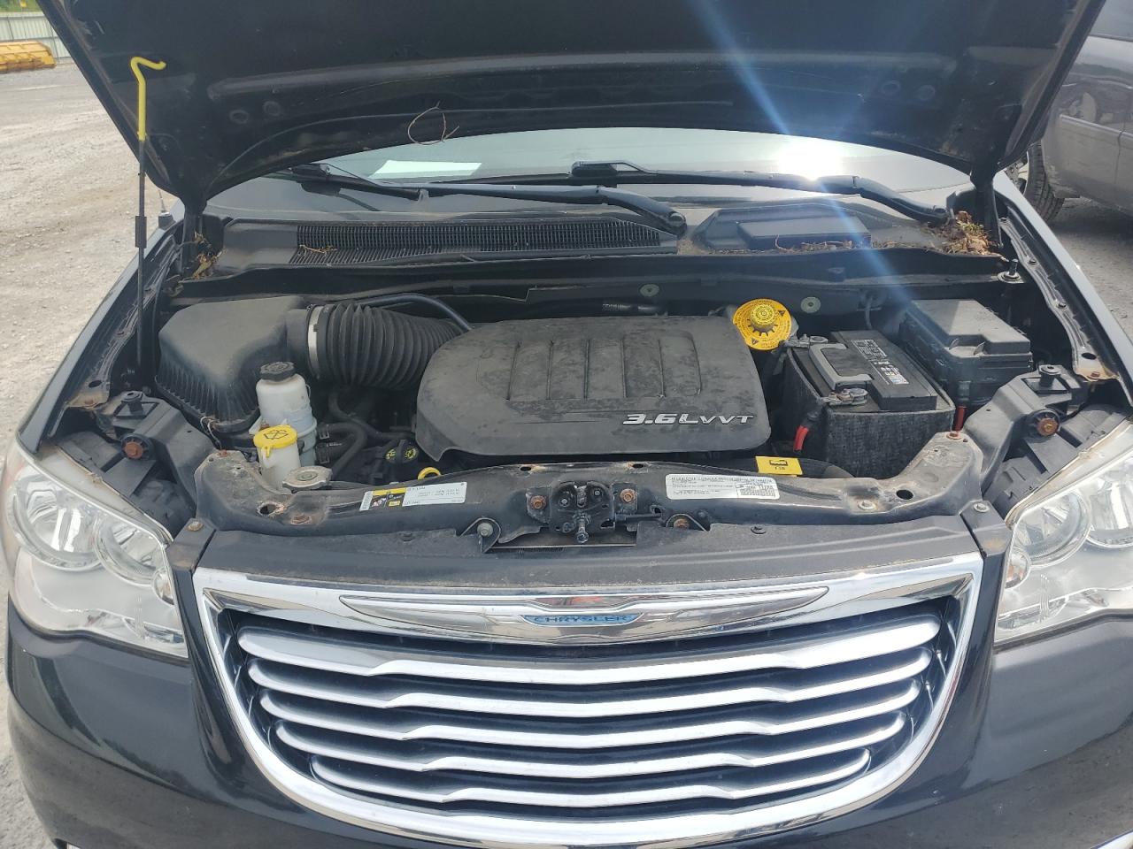 2015 Chrysler Town & Country Touring VIN: 2C4RC1BG8FR562564 Lot: 64596325