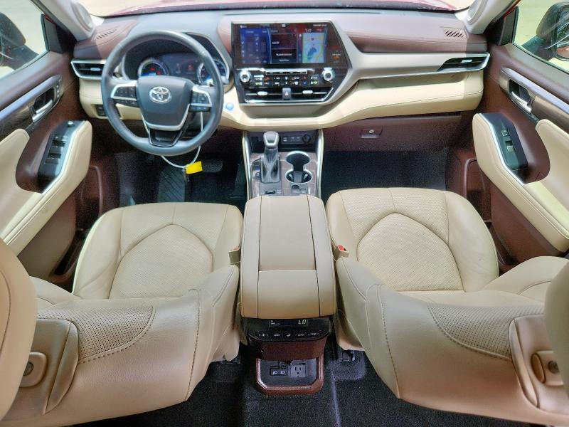  TOYOTA HIGHLANDER 2022 Красный