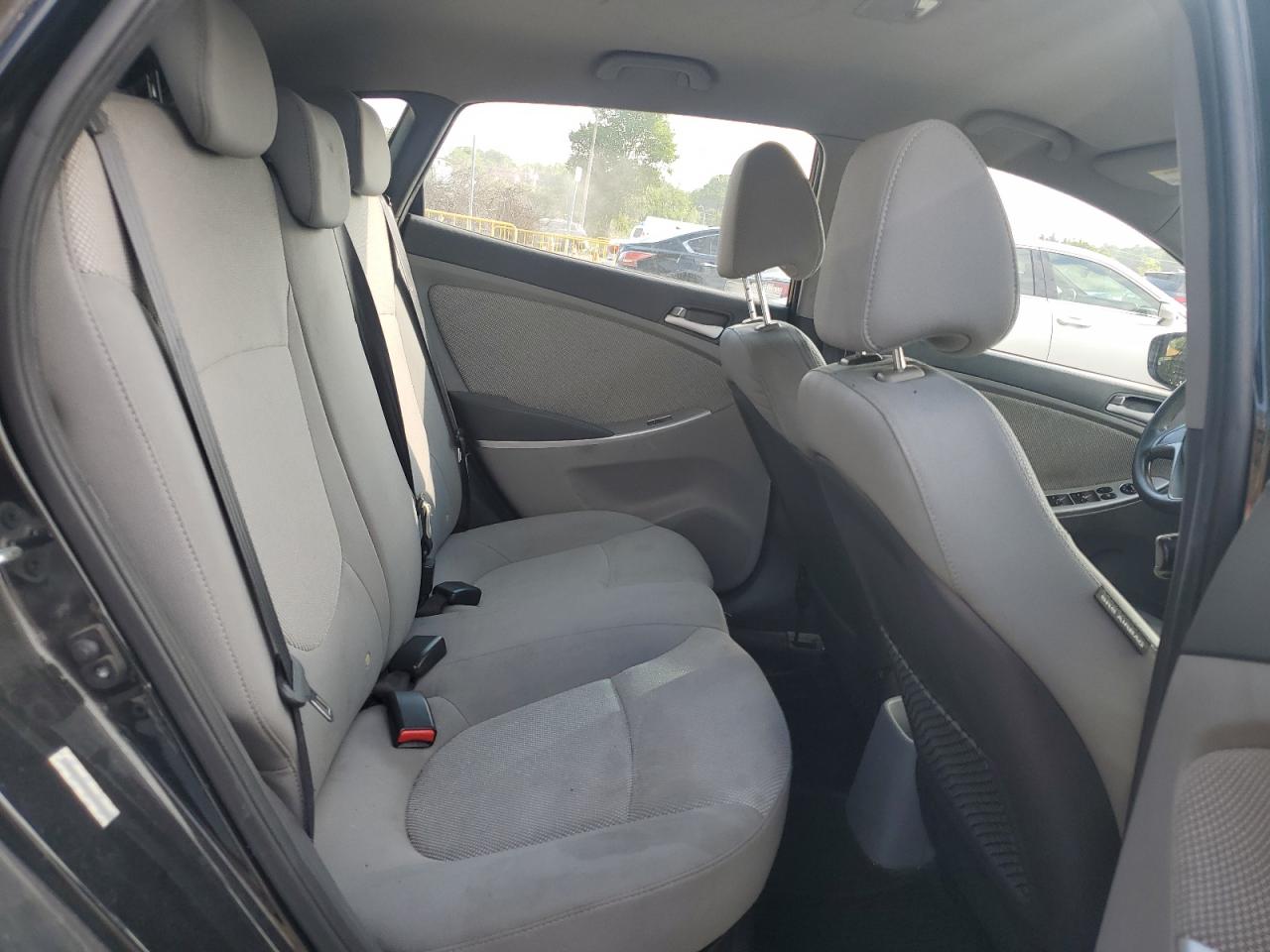 2014 Hyundai Accent Gls VIN: KMHCT5AE4EU174600 Lot: 62815495