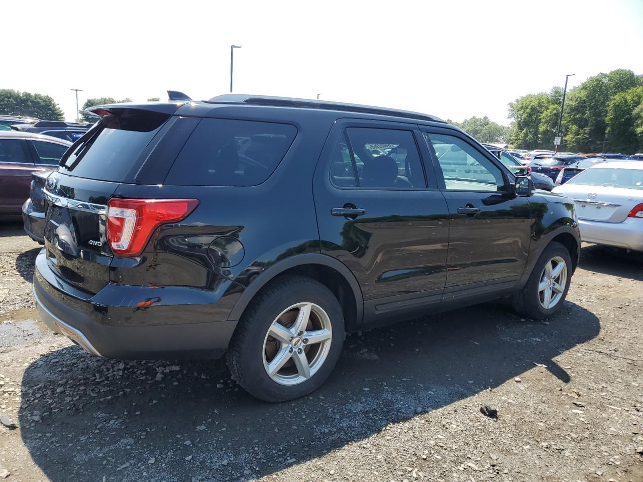 1FM5K8D83HGD32768 FORD EXPLORER 2017