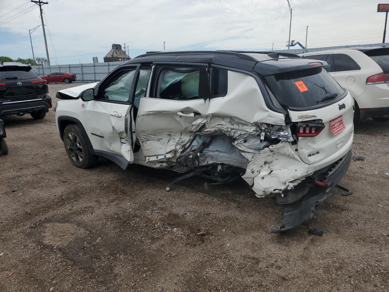 2018 Jeep Compass Trailhawk yellow null gas 3C4NJDDB0JT163497 photo #3