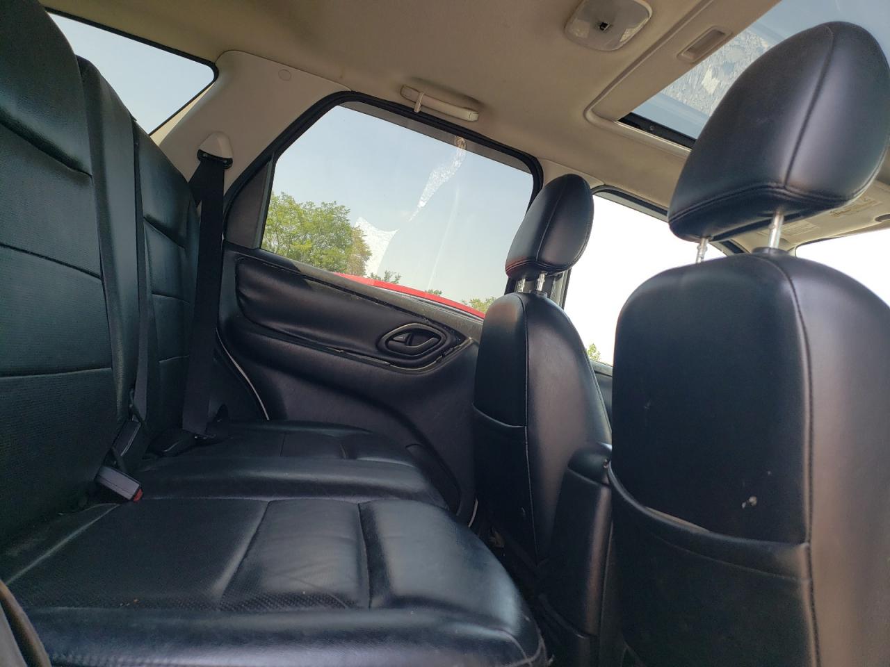 2005 Ford Escape Limited VIN: 1FMYU04175KD88717 Lot: 65957955