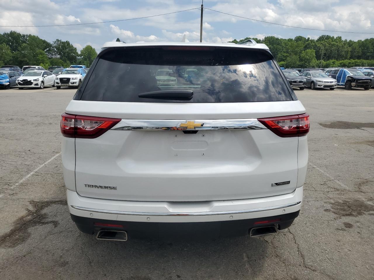 2018 Chevrolet Traverse Premier VIN: 1GNERKKW0JJ124118 Lot: 65754855