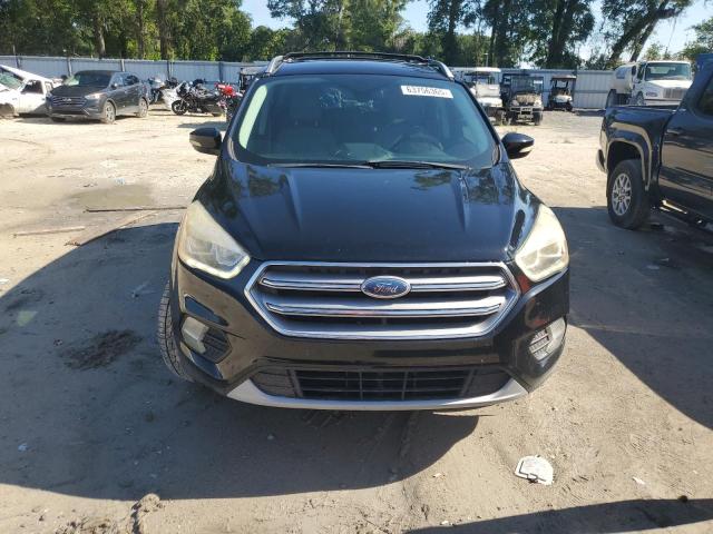  FORD ESCAPE 2017 Czarny