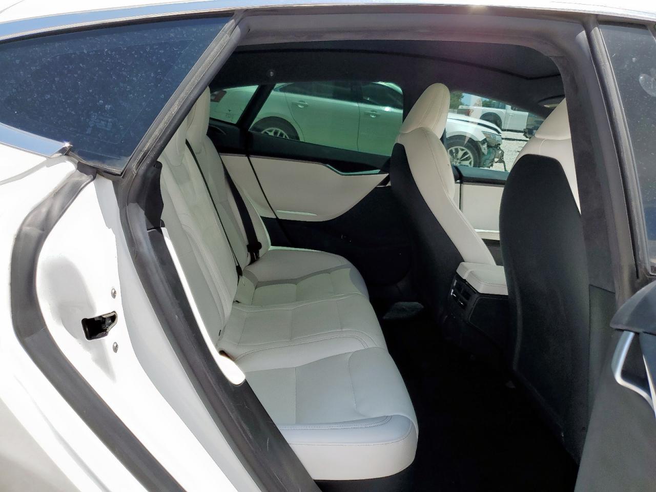 2020 Tesla Model S VIN: 5YJSA1E22LF412724 Lot: 61159905