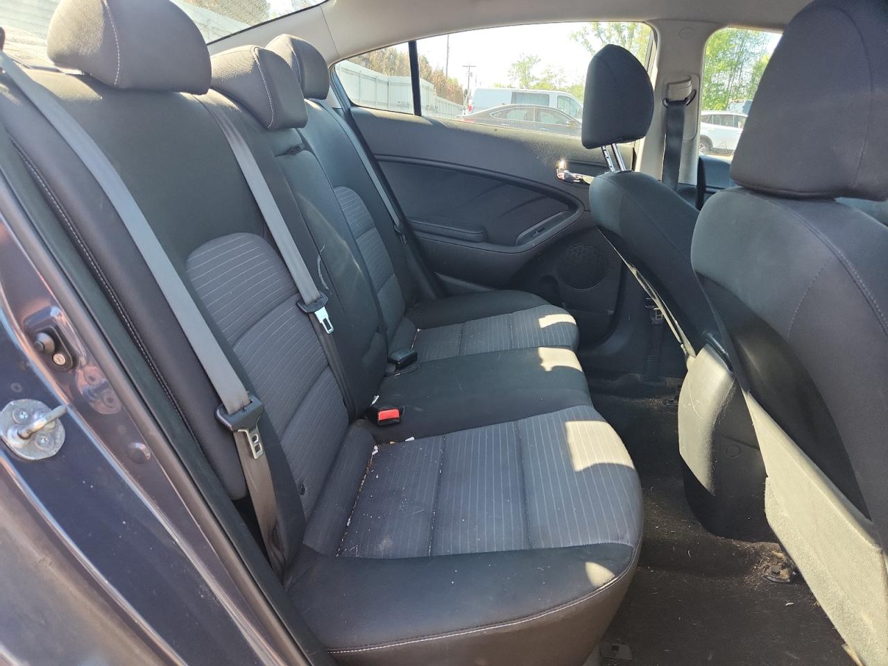 knafx4a66g5478689 KNAFX4A66G5478689 2016 Kia Forte Lx