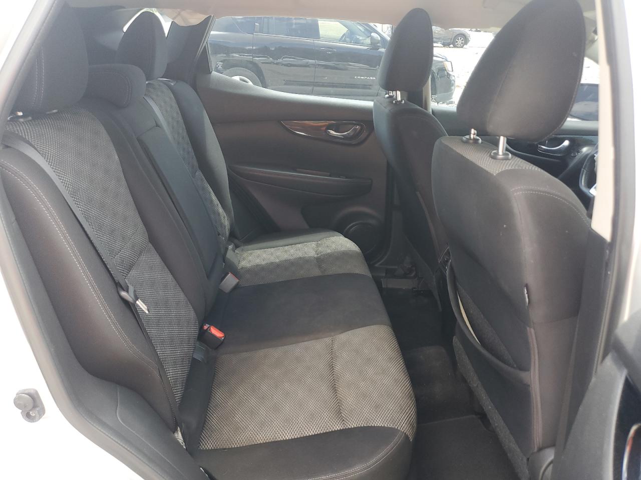 JN1BJ1CR7HW138202 NISSAN ROGUE 2017