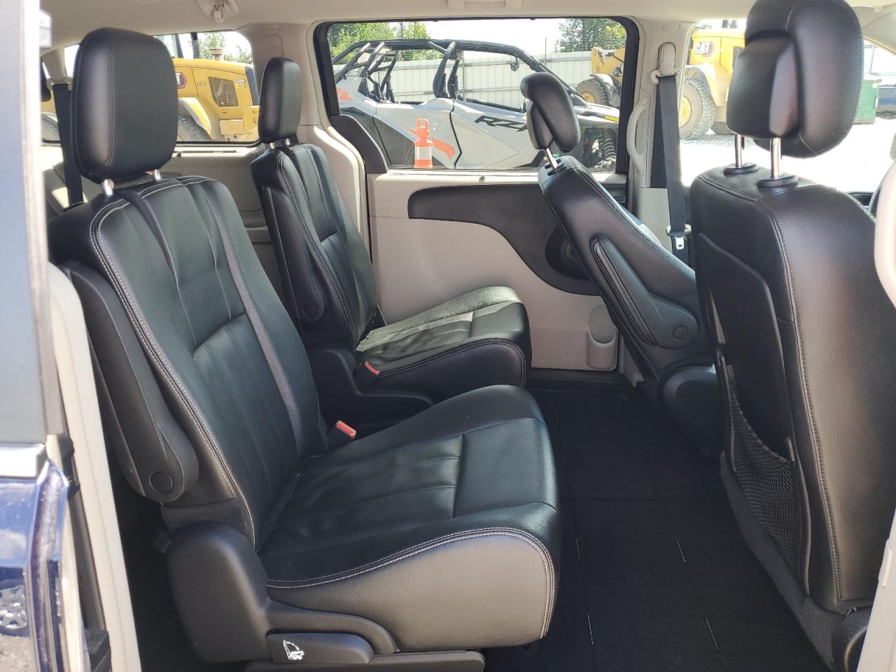 2016 Chrysler Town & Country Touring VIN: 2C4RC1BG3GR129218 Lot: 65221195