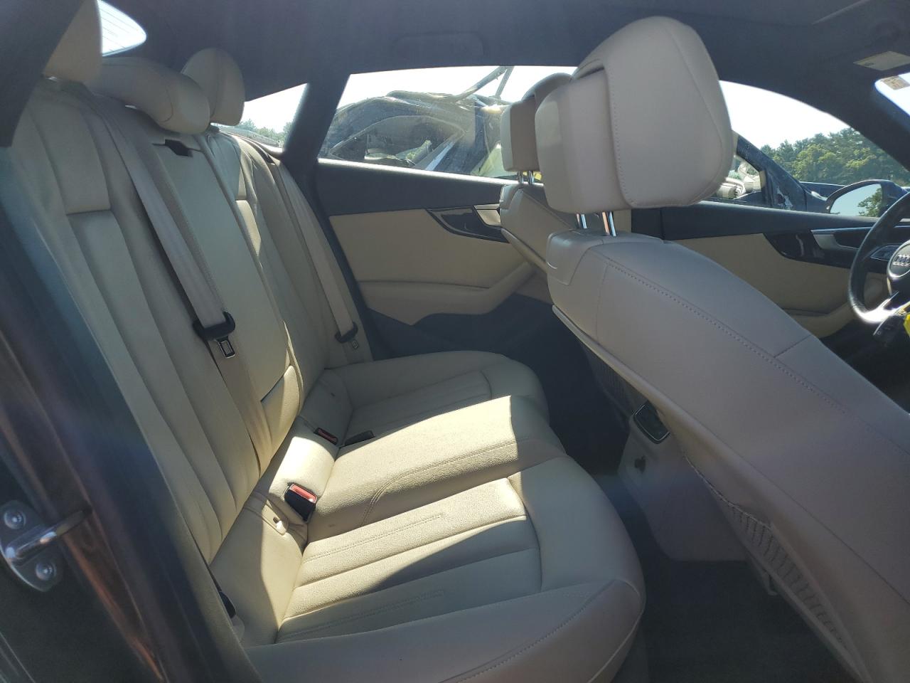 2018 Audi A5 Premium Plus VIN: WAUBNCF57JA081098 Lot: 62737235