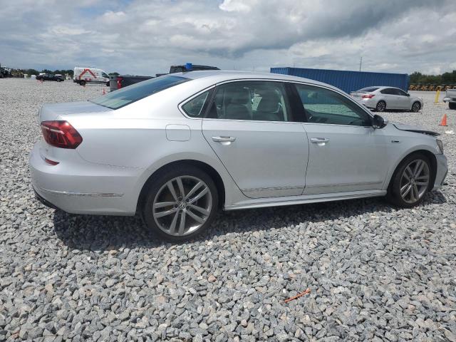 VOLKSWAGEN PASSAT 2017 Silver