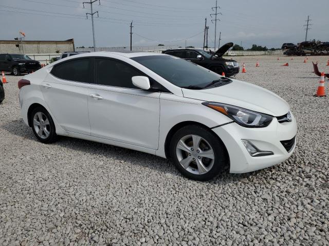 Sedans HYUNDAI ELANTRA 2016 Biały