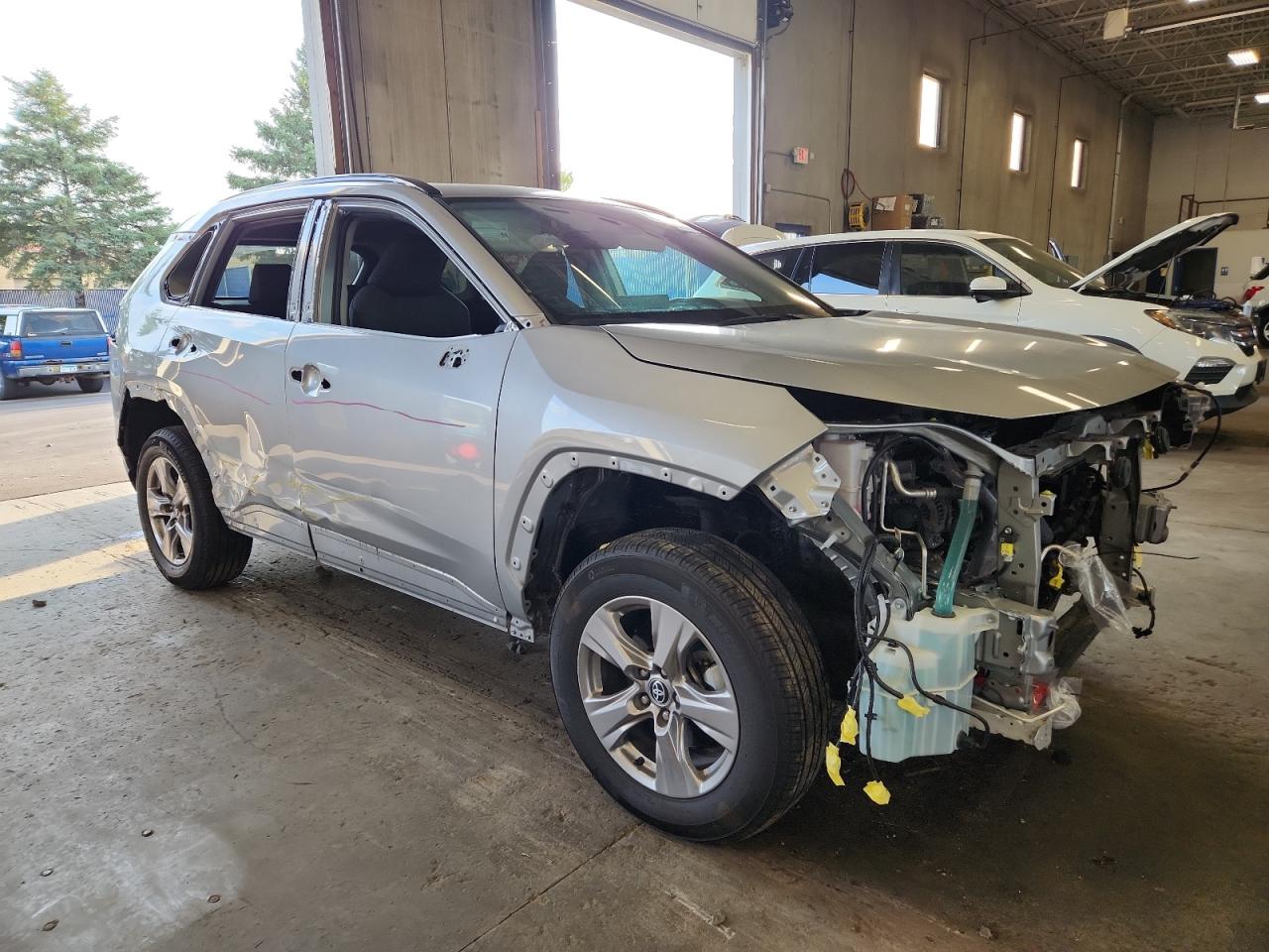 2T3P1RFV7NW255976 TOYOTA RAV4 2022