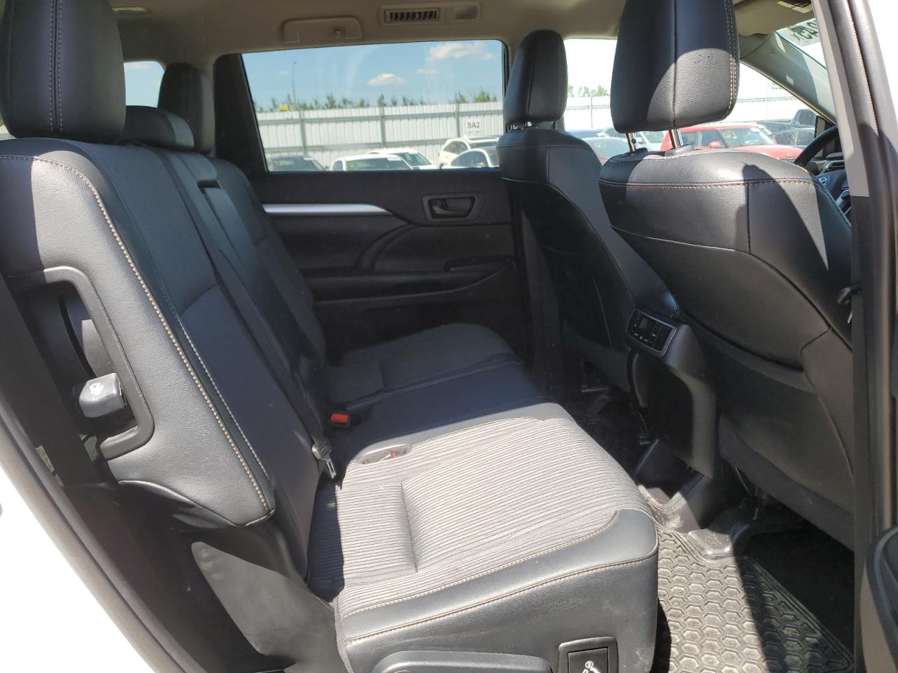 2019 Toyota Highlander Le VIN: 5TDBZRFH3KS708176 Lot: 65045245