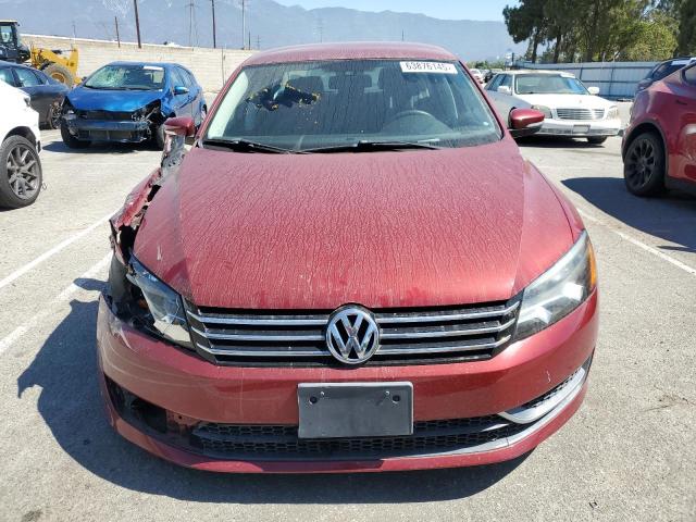  VOLKSWAGEN PASSAT 2015 Czerwony