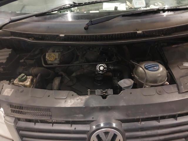 2005 VOLKSWAGEN TRANSPORTE