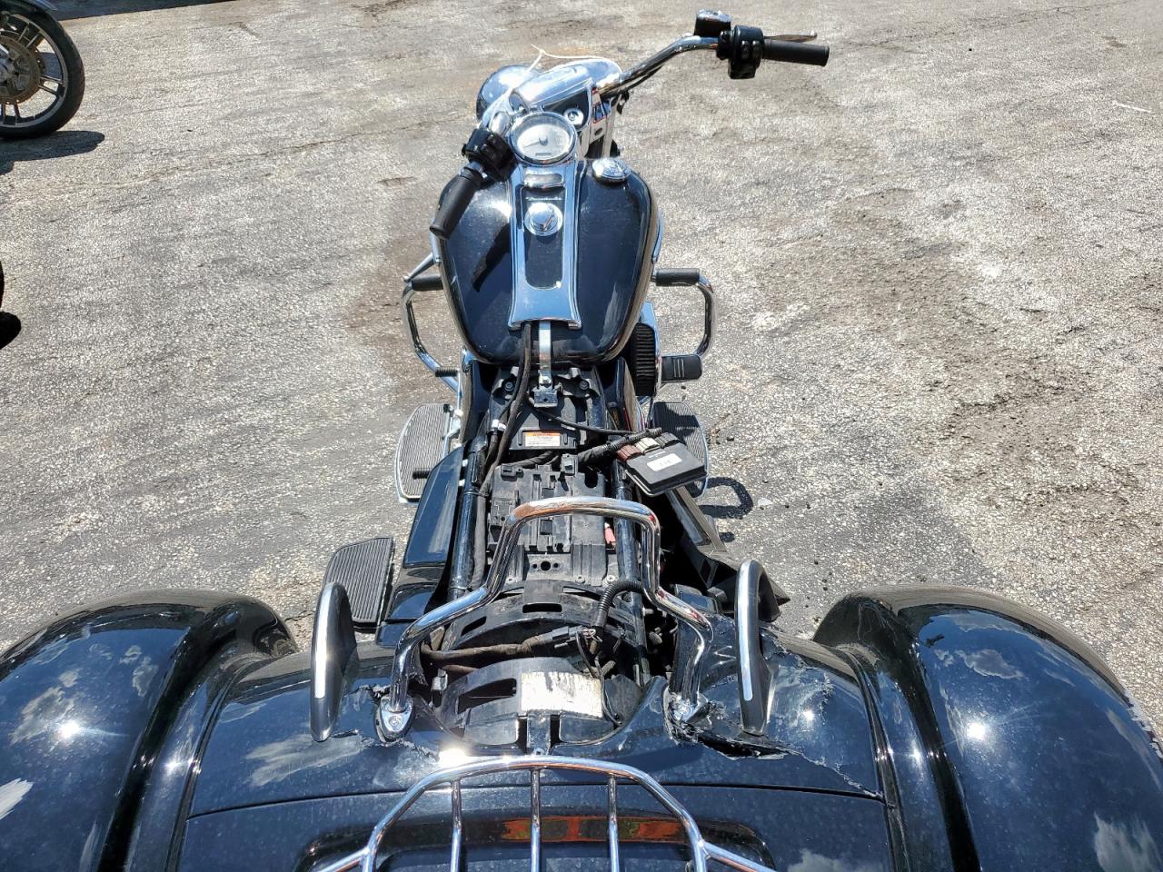 1hd1mcm17gb850499 1HD1MCM17GB850499 2016 Harley-Davidson Flrt Free Wheeler