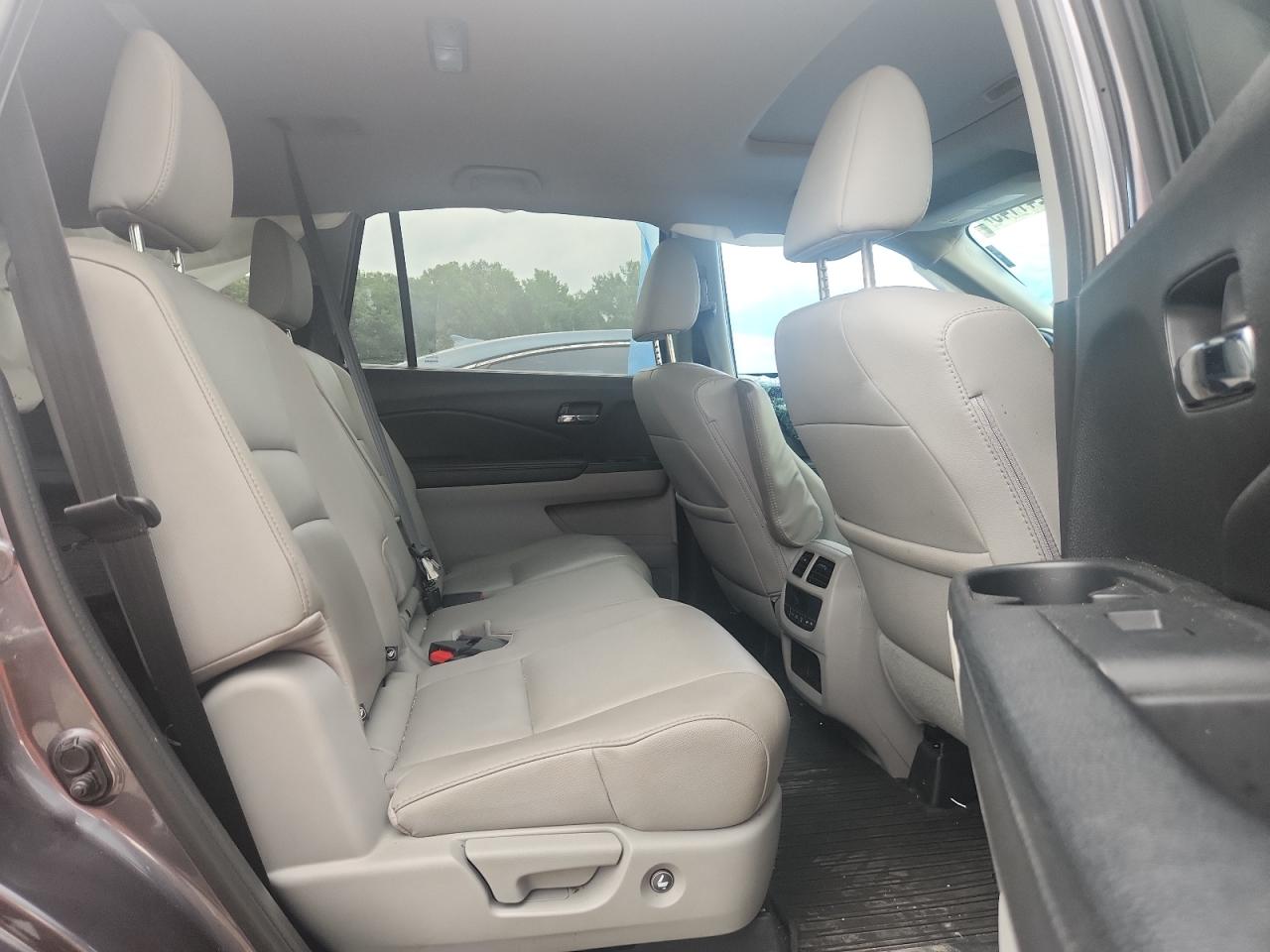 2017 Honda Pilot Exl VIN: 5FNYF5H57HB018328 Lot: 63241145