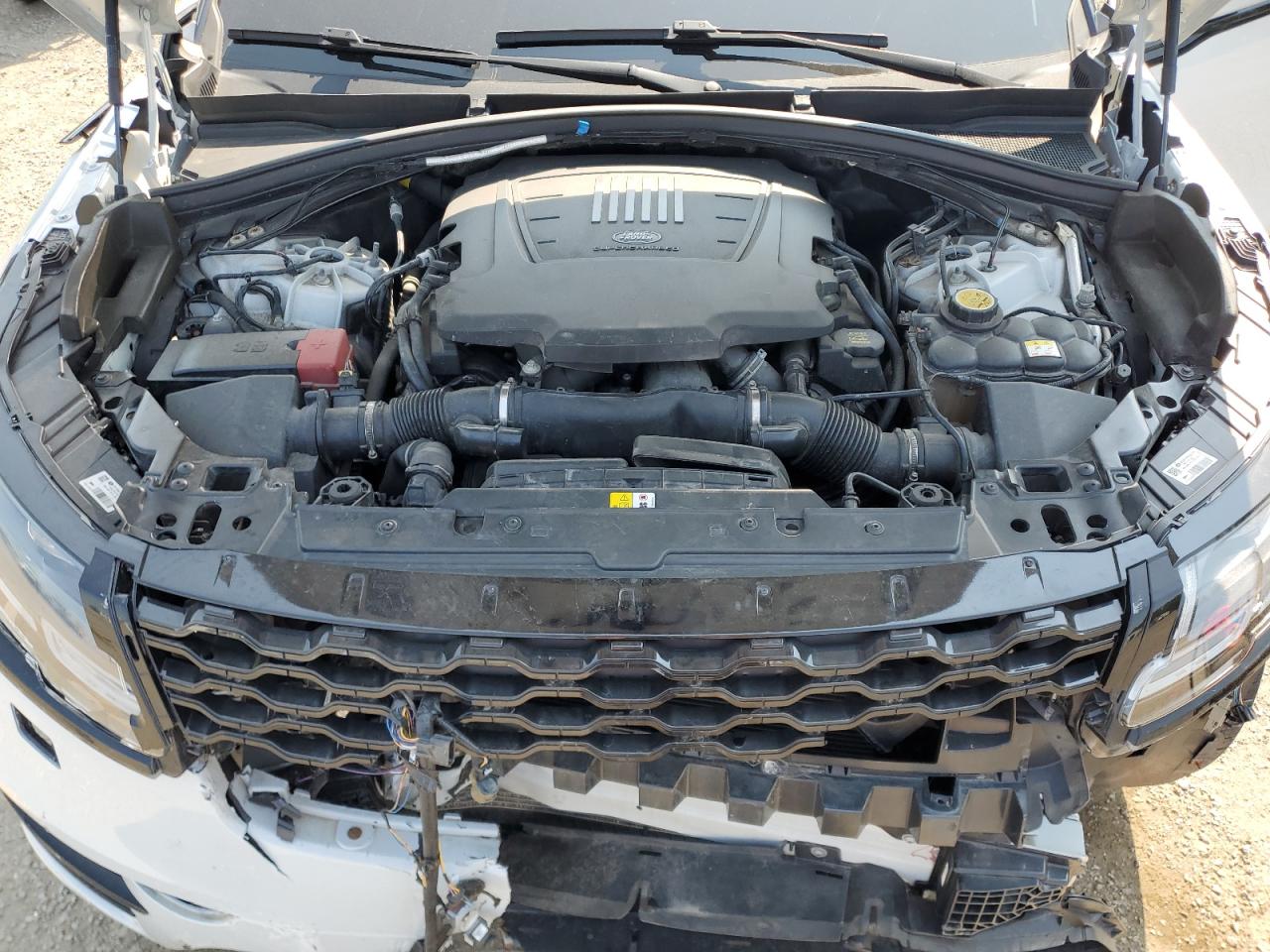 2018 Land Rover Range Rover Velar R-Dynamic Se VIN: SALYL2RV0JA772359 Lot: 64357845