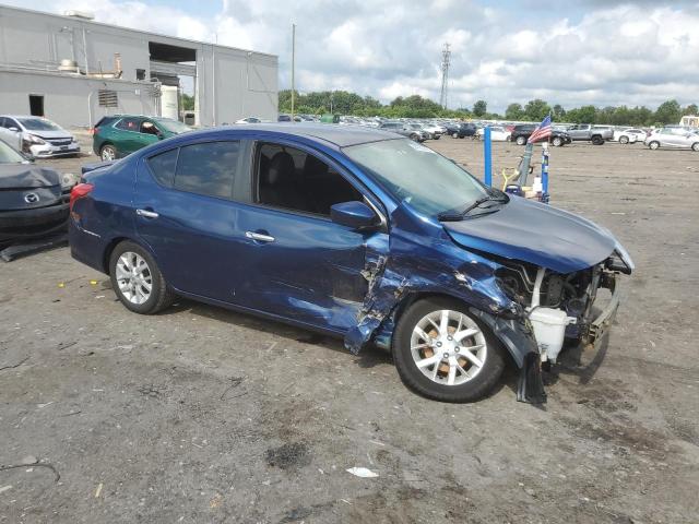  NISSAN VERSA 2018 Granatowy
