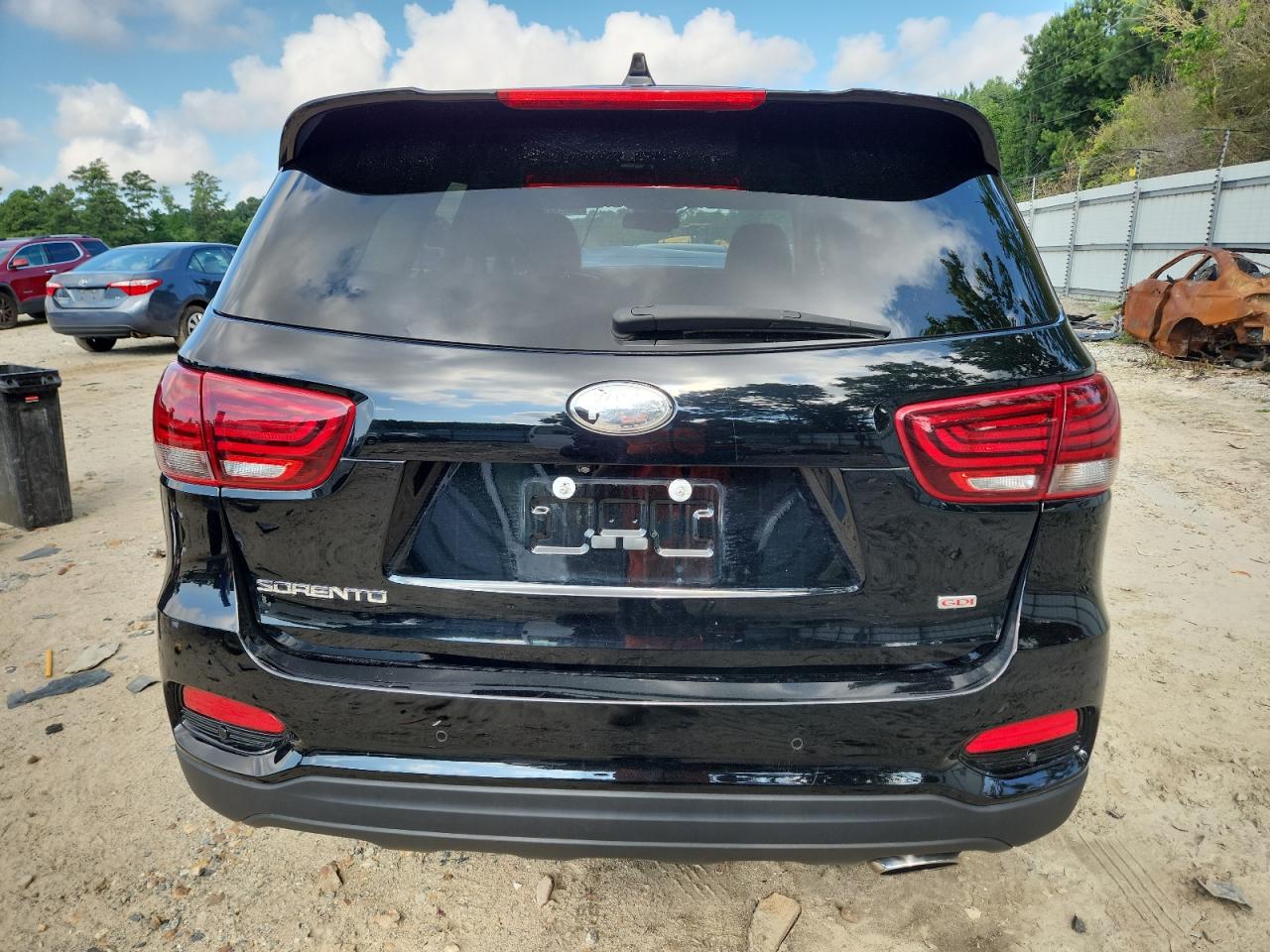 2019 Kia Sorento L VIN: 5XYPG4A39KG575883 Lot: 64233965
