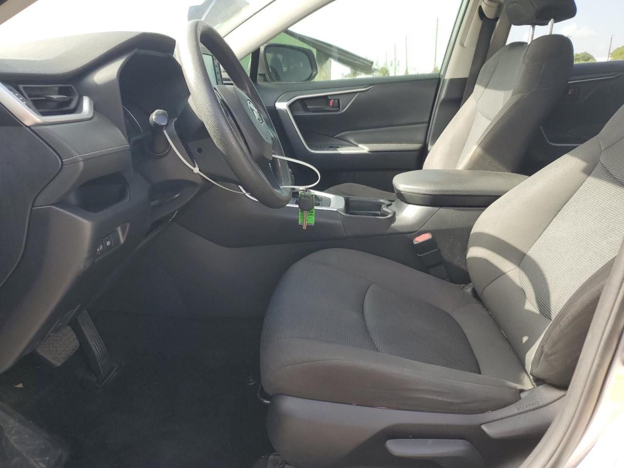 2019 Toyota Rav4 Le VIN: JTMH1RFV0KD508052 Lot: 66130925