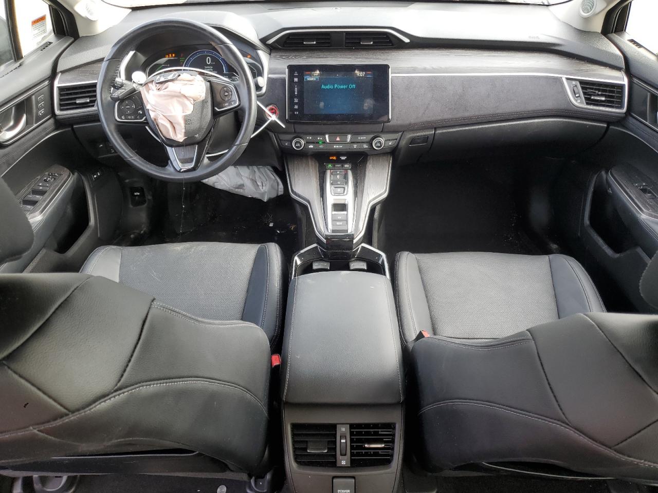 2018 Honda Clarity Touring VIN: JHMZC5F36JC005327 Lot: 65470065