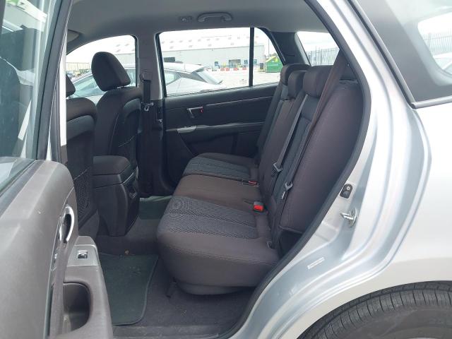 2011 HYUNDAI SANTA FE S