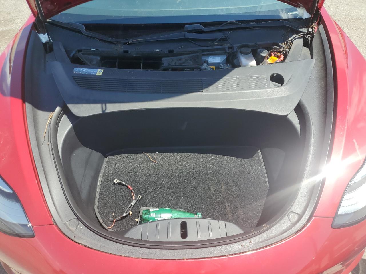 2018 Tesla Model 3 VIN: 5YJ3E1EA1JF041472 Lot: 64843655