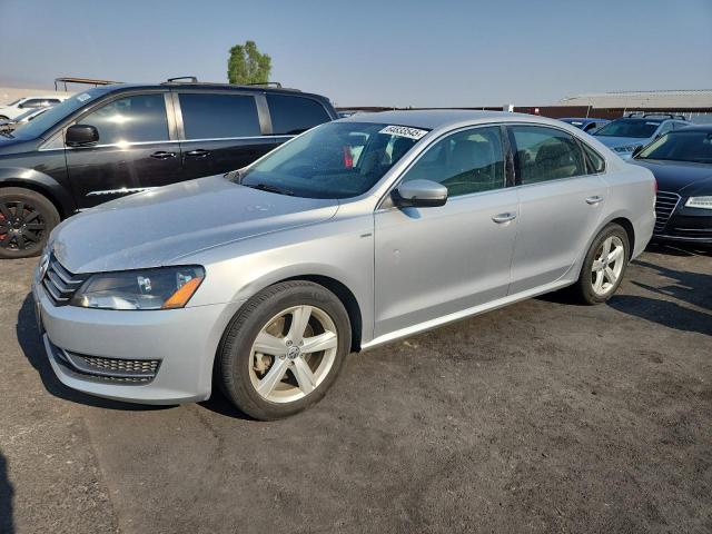  VOLKSWAGEN PASSAT 2014 Серебристый