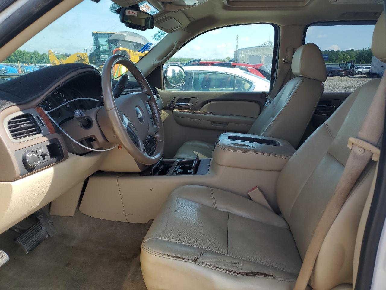 2009 Chevrolet Suburban C1500 Ltz VIN: 1GNFC360X9R298146 Lot: 62812405
