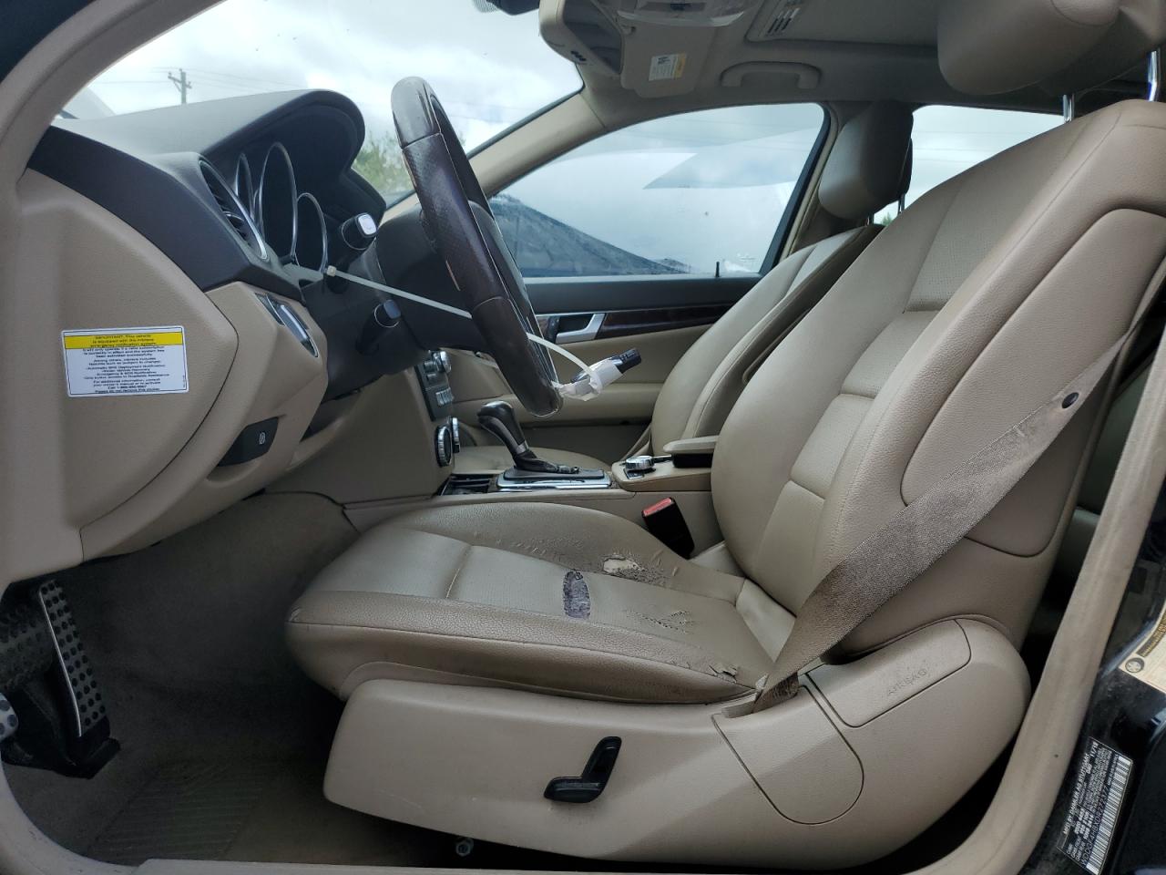 2013 Mercedes-Benz C 250 VIN: WDDGF4HBXDR272377 Lot: 62381345