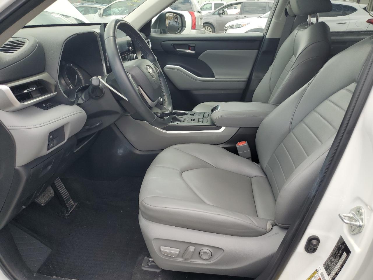 2022 Toyota Highlander Xle VIN: 5TDGZRBH1NS242389 Lot: 65867875