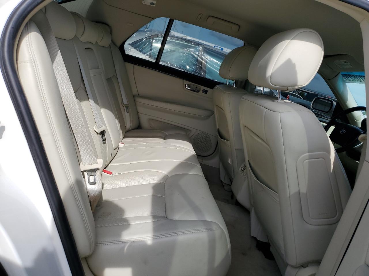 2008 Cadillac Dts VIN: 1G6KD57Y08U198558 Lot: 63670825