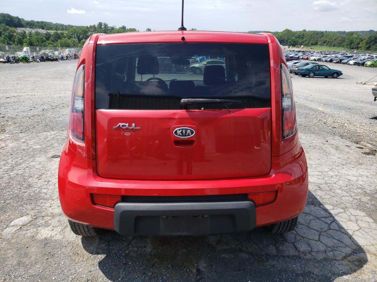 2010 Kia Soul + VIN: KNDJT2A25A7117394 Lot: 65096305