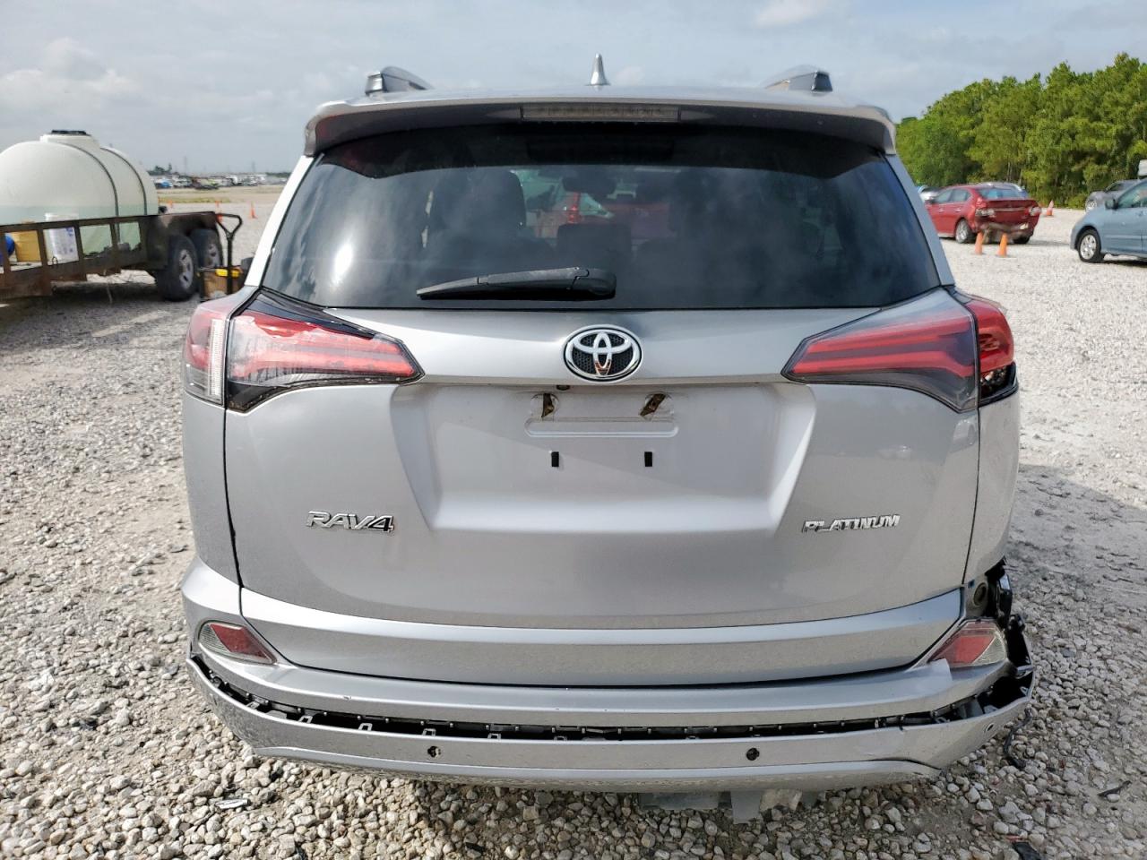 2017 Toyota Rav4 Limited VIN: 2T3YFREV4HW392532 Lot: 64768215