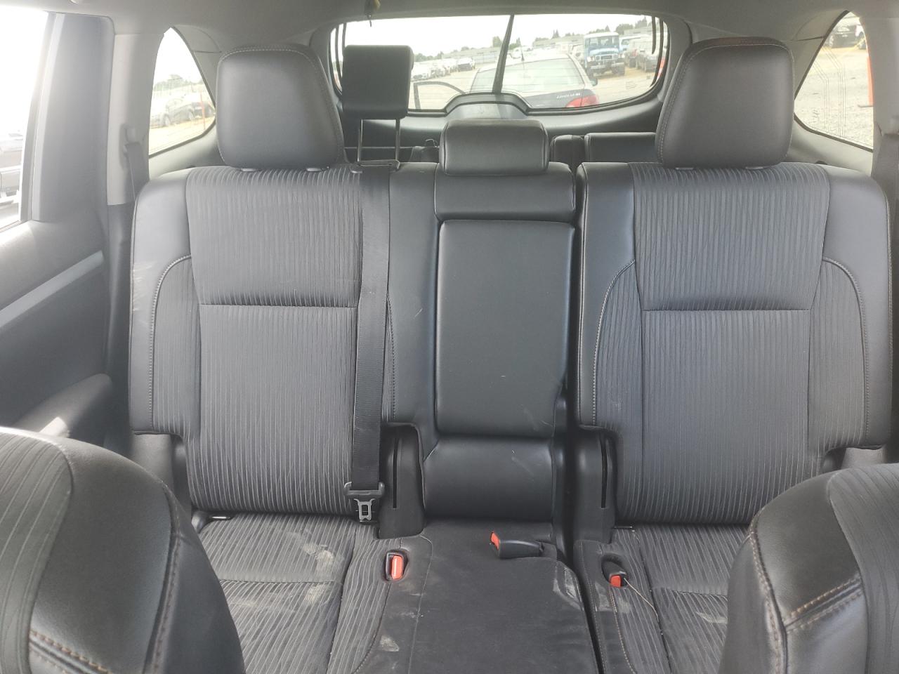 2019 Toyota Highlander Le VIN: 5TDZZRFHXKS335782 Lot: 63427845