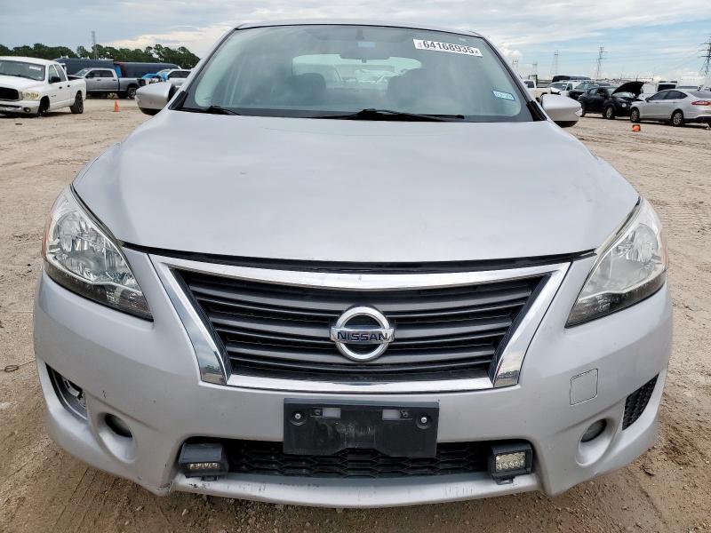 Sedans NISSAN SENTRA 2015 Srebrny