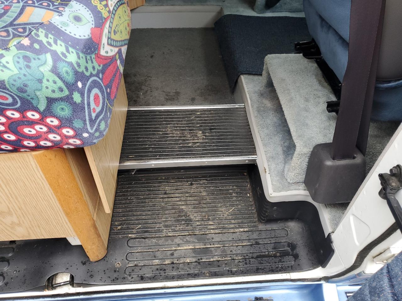 DODGE B SERIES 1999 2B6KB31Y3XK555997 Photo 4