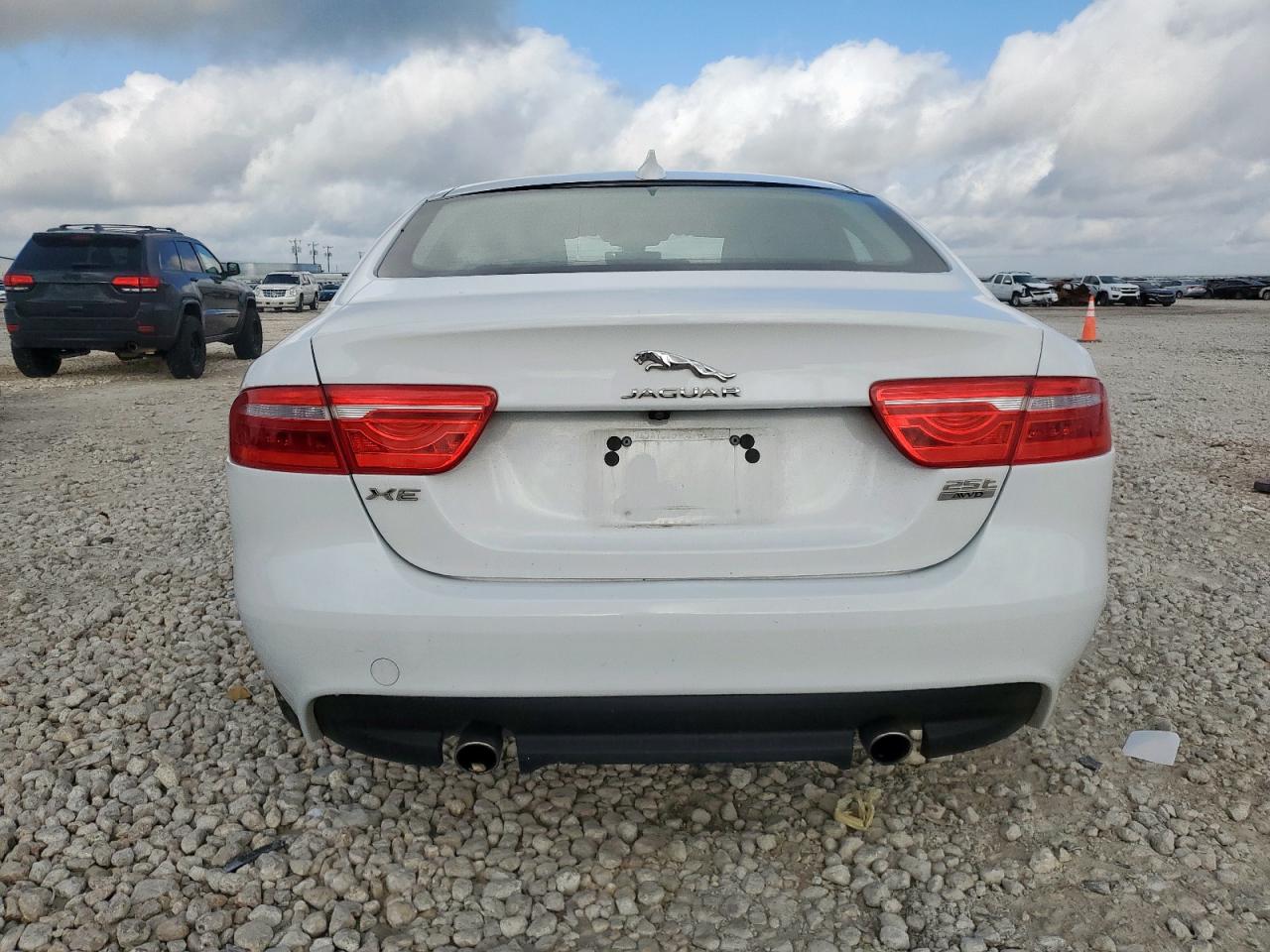 2019 Jaguar Xe VIN: SAJAS4FX9KCP44855 Lot: 63976835