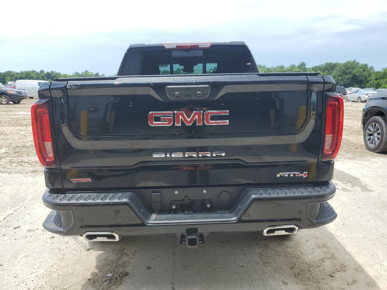 2025 GMC Sierra K1500 At4 VIN: 3GTUUEE81SG332982 Lot: 84021685