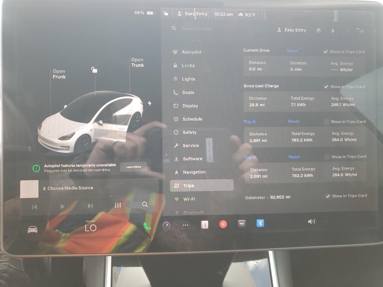 2018 Tesla Model 3 VIN: 5YJ3E1EA9JF035113 Lot: 65566125